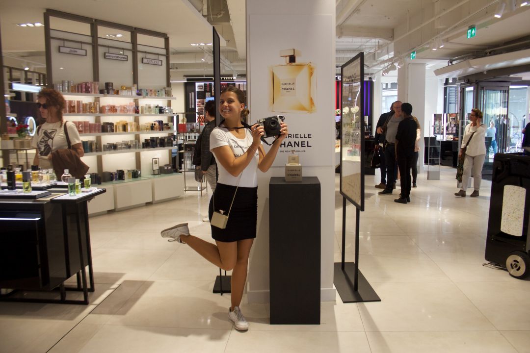 De Bijenkorf verkiest Moving Billboards campagne