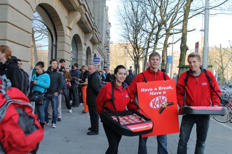 KitKat sampling Apple Store