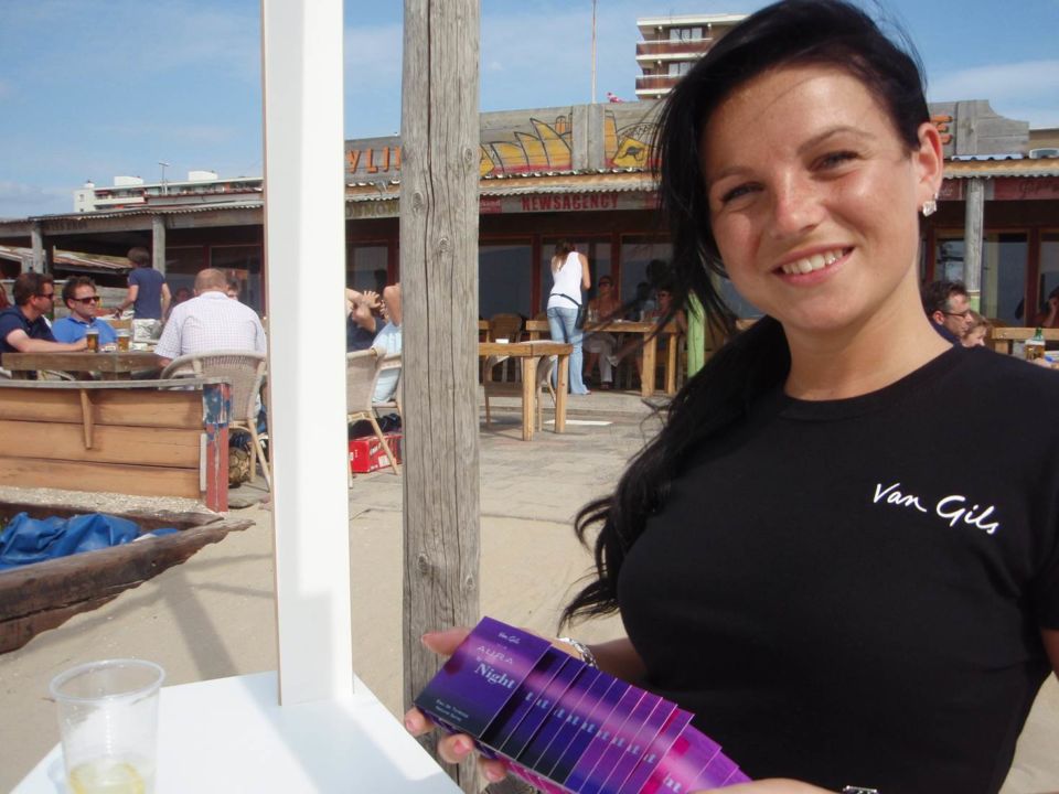 Promotie & sampling op het strand