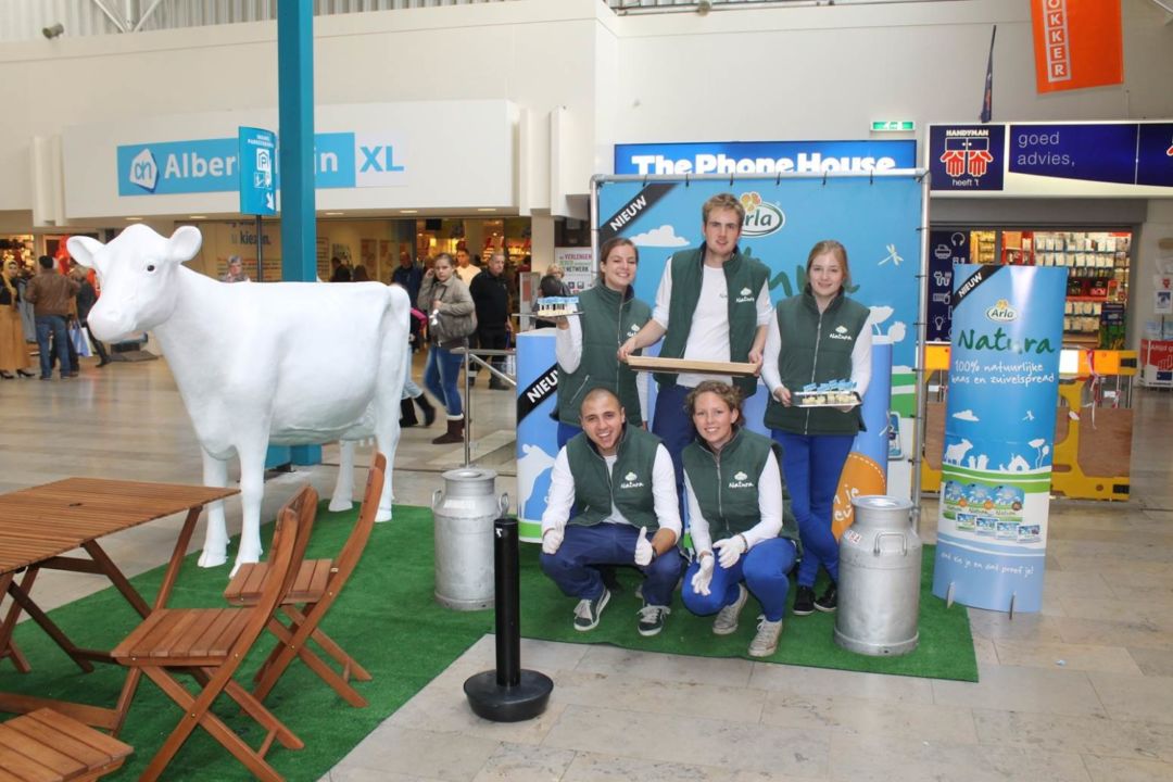 Arla Natura near store sampling