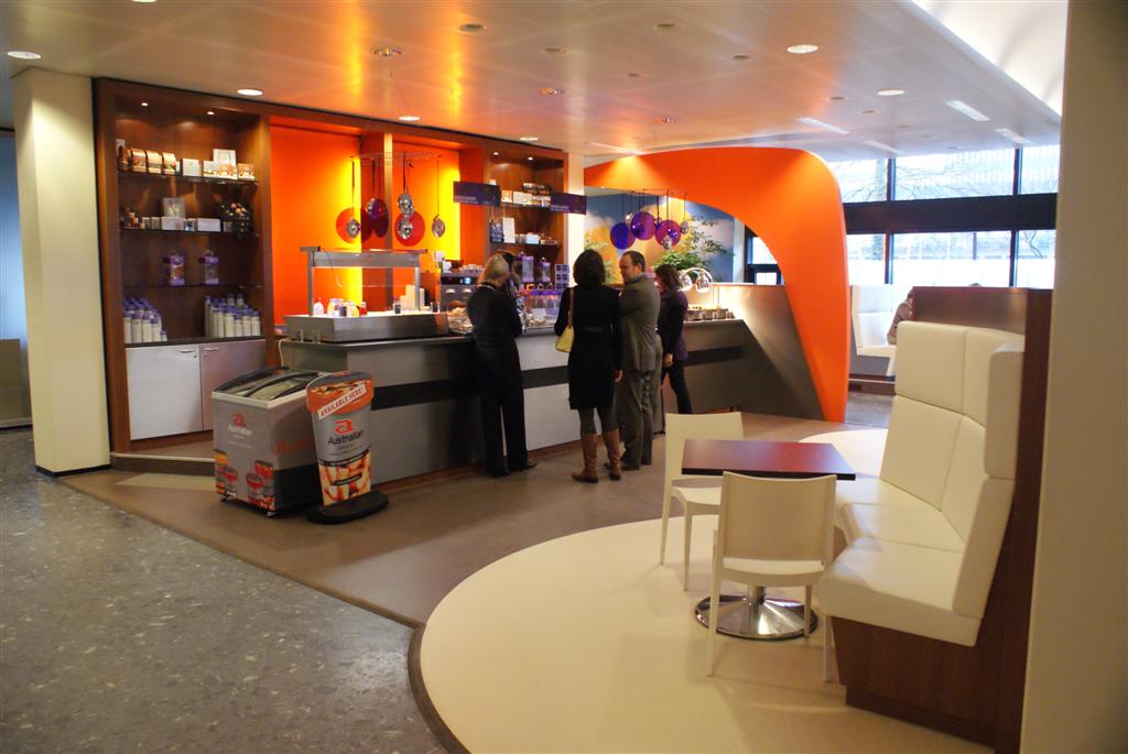 Australian Homemade kangoeroe characters in Den Haag