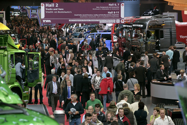 Beurs activatie Opel op BedrijfsautoRAI met fotomarketing