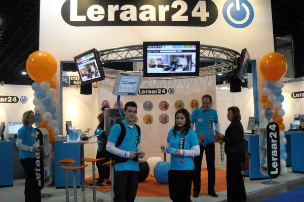 Touchscreen LCD Walker voor Kennisnet videomarketing