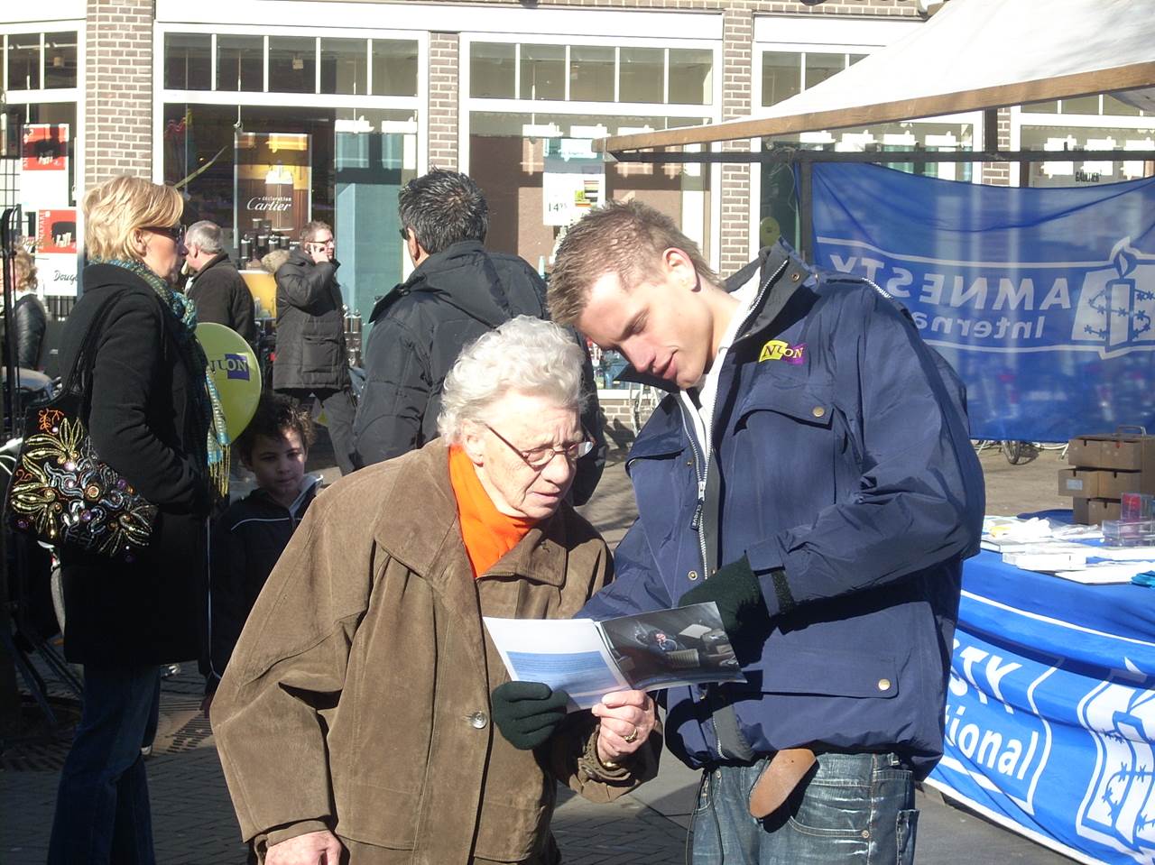 TukTuk chauffeurs ter promotie Nuon energiewinkels