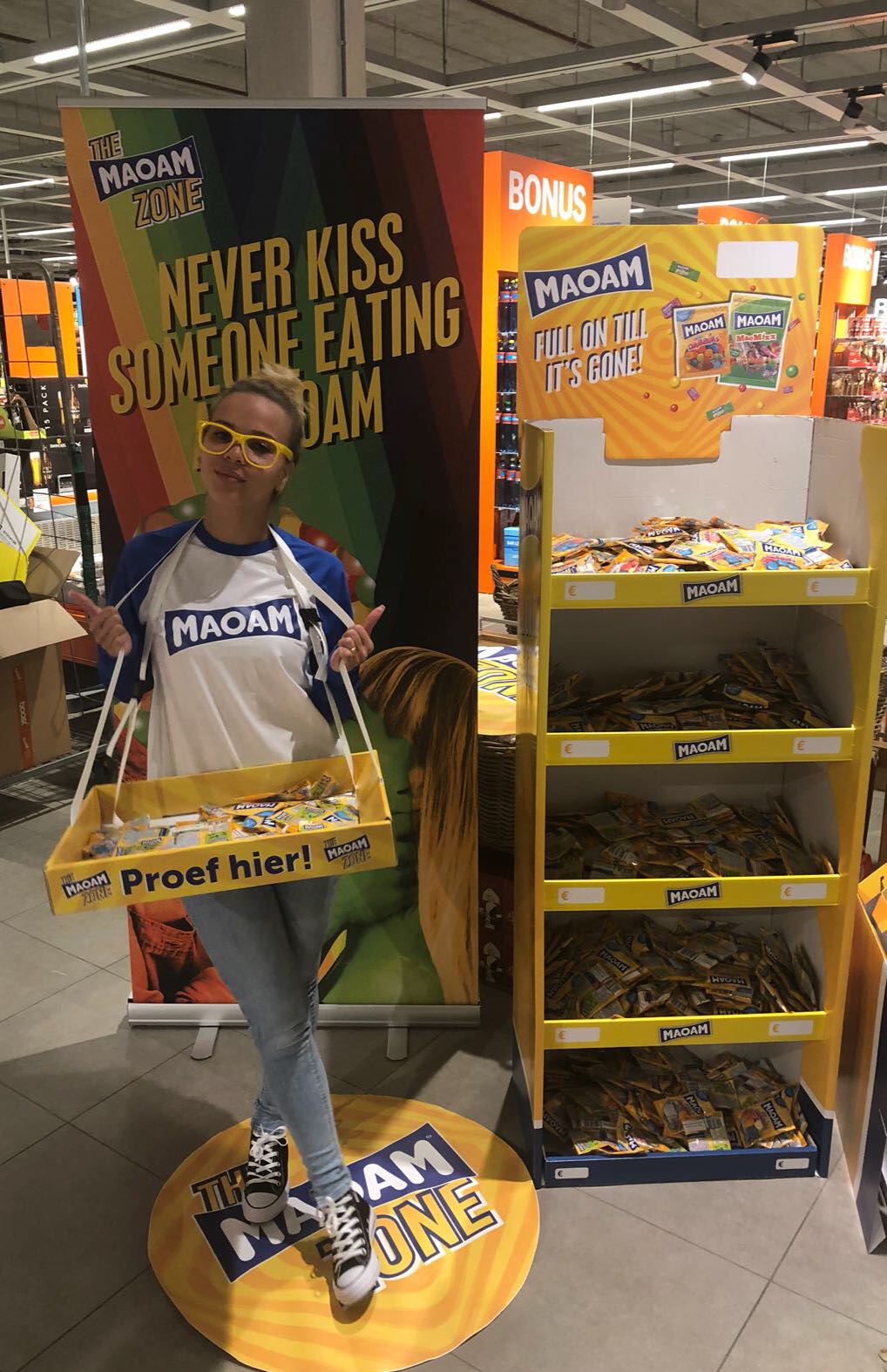 MAOAM COLORFUL FREAKY WINKEL SAMPLING