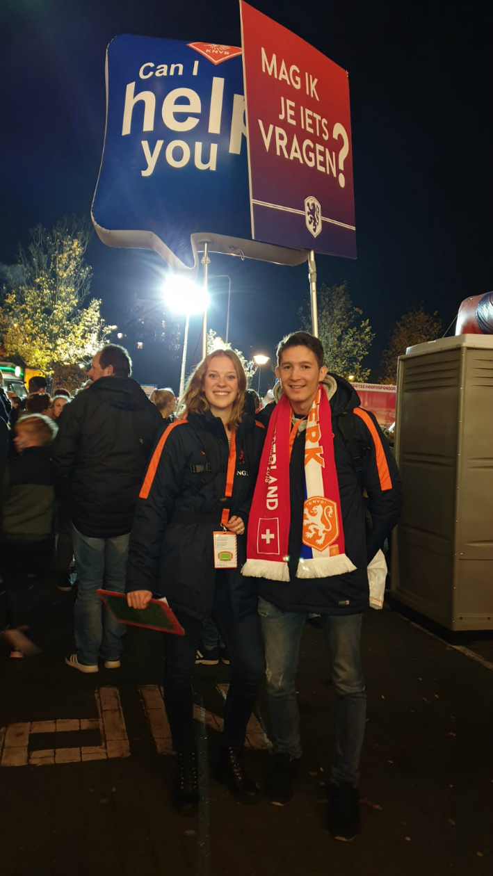 J.U.I.C.E. TRAPT EEN BALLETJE MEE MET DE KNVB!